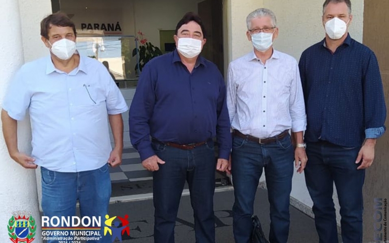 Prefeito Roberto Corredato busca recursos para melhoria das estradas rurais.