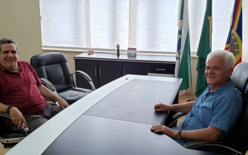 Prefeito Ailton Valloto Recebe Visita Do Chefe Do Núcleo Regional Da Seab De Cianorte