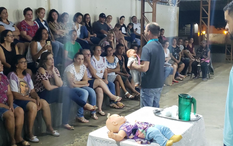 Educação E Saúde Realizam Palestra Sobre Primeiros Socorros Com Servidores E Pais