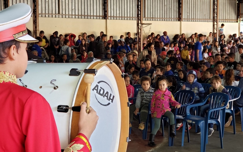 2° Festival Municipal de Música de Rondon Encanta Público com a Participação de Diversas Cidades