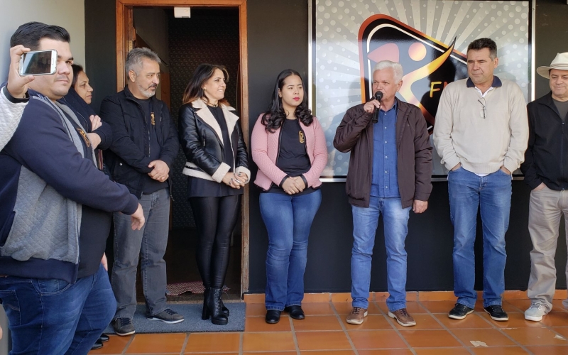 Prefeito Ailton Valloto Participa De Inauguração Da Muleka Fm Em Paraíso Do Norte