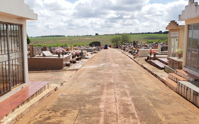 Limpeza Dos Túmulos No Cemitério De Rondon Pode Ser Feita Até Sexta-Feira 