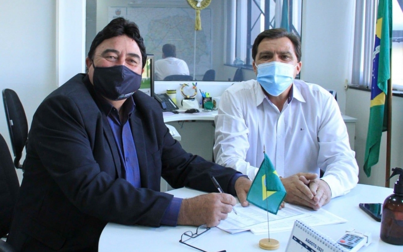 ROBERTO CORREDATO TEM AUDIÊNCIA COM MAURO LÚCIO, DIRETOR GERAL DA SEDU