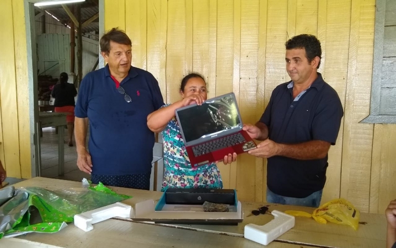 Confraternização dos Alunos da Oficina de Informática no Distrito de Bernardelli