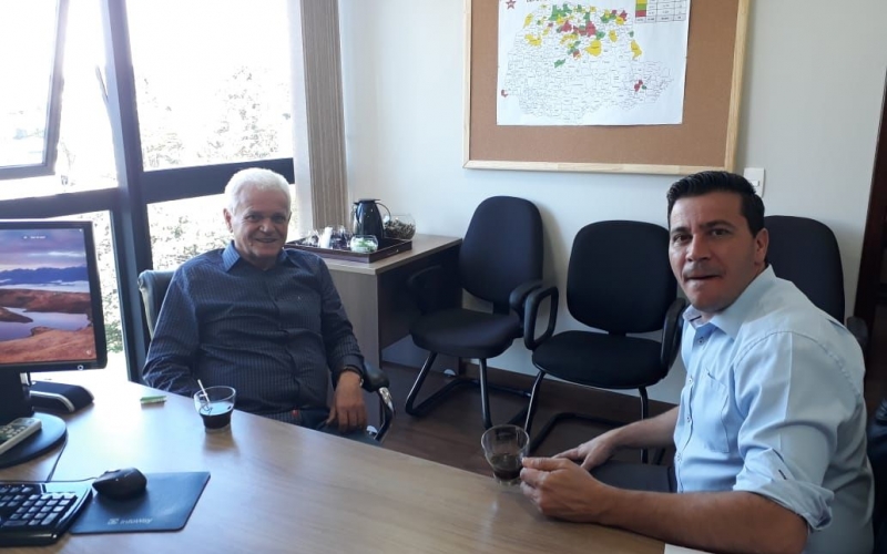 Prefeito Vai A Curitiba Em Busca De Mais Recursos Junto Ao Governo Do Estado